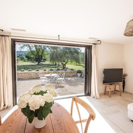 La Petite Ruche, 1 Bedroom Gite In The Luberon أبْتْ المظهر الخارجي الصورة