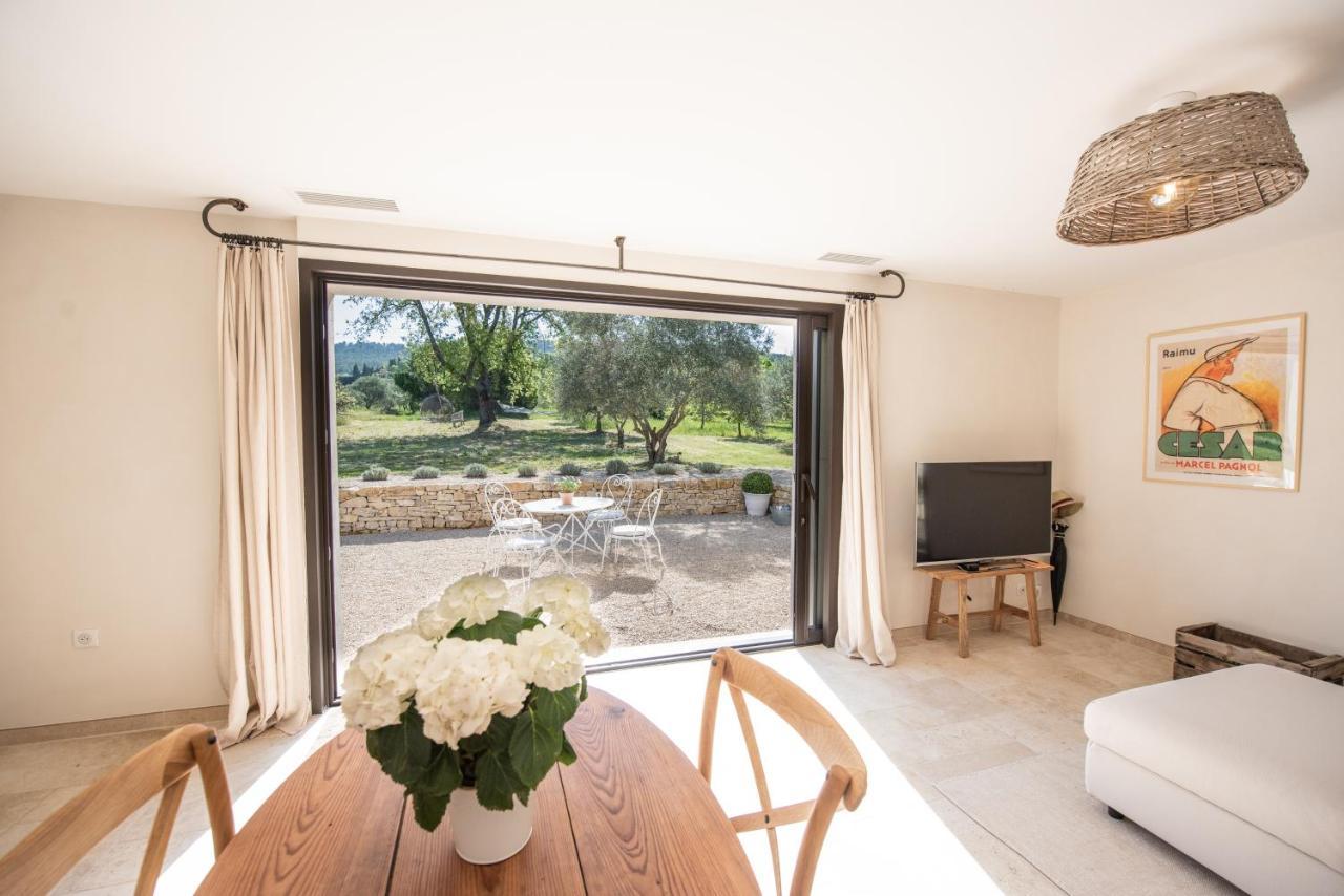 La Petite Ruche, 1 Bedroom Gite In The Luberon أبْتْ المظهر الخارجي الصورة