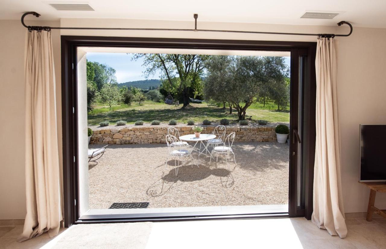 La Petite Ruche, 1 Bedroom Gite In The Luberon أبْتْ المظهر الخارجي الصورة